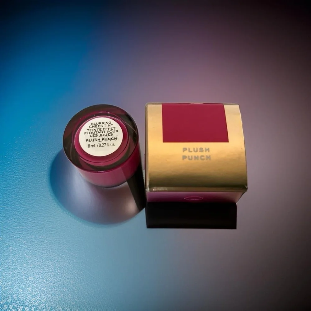 New in Box ~ Jaclyn Cosmetics Plush Blush Blurring Cheek Tint in “PLUSH PUNCH”